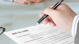 35 things you should remove from your résumé before it ends up in the 'no' pile